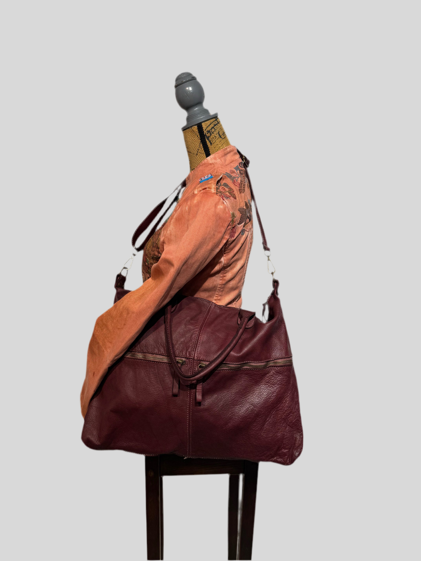 Borsa in vacchetta tinta in capo Amelia con tasche esterne-Mahzel