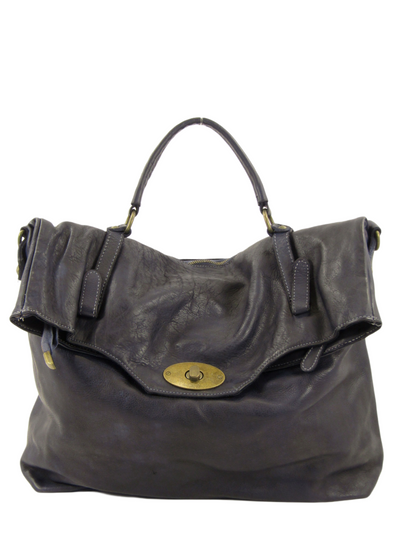 Stefania borsa grande in pelle morbida tinta in capo, chiusura con zip e meccanismo ad incastro, interno rivestito ed accessoriato, effetto vintage, bella e comoda, costruita in maniera artigianale in Italia, colore nero
